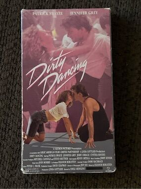 Dirty Dancing VHS Tape Patrick Swayze Jennifer Grey 1987 Romantic Drama